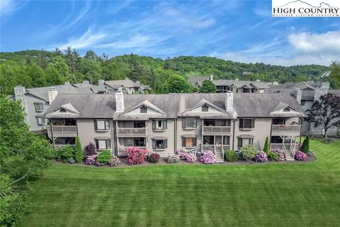 Photo of 862 Chetola Lake Drive #Finch 2, Blowing Rock, NC 28605 (MLS # 255723)