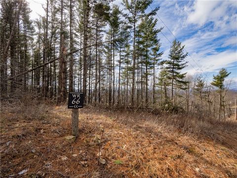 Photo of WR66 Cloud Rest Drive, Elk Park, NC 79482 (MLS # 261545)