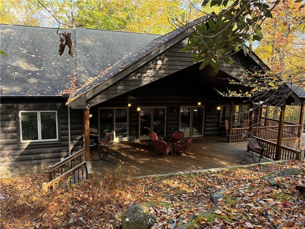 351 Woodland Ridge