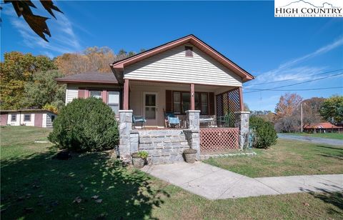 Photo of 292 Little Elk Road, Elk Park, NC 28622 (MLS # 258238)