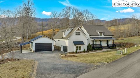 Photo of 153 Crossmor Drive, Todd, NC 28684 (MLS # 260220)