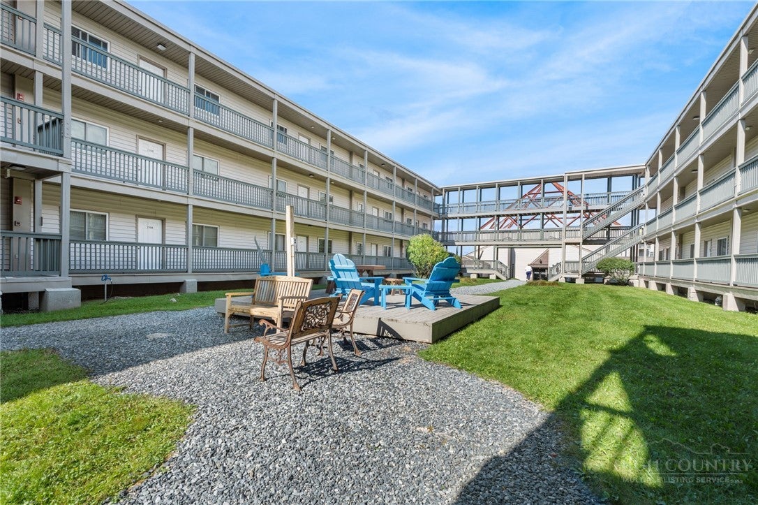 301 Pinnacle Inn Road 2113