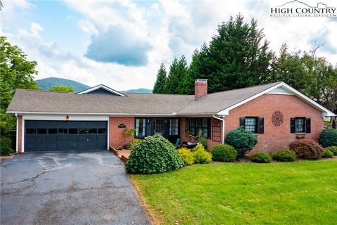 Photo of 438 Glade Valley Road, Glade Valley, NC 28627 (MLS # 254953) Photo of 438 Glade Valley Road, Glade Valley, NC 28627 (MLS # 254953)