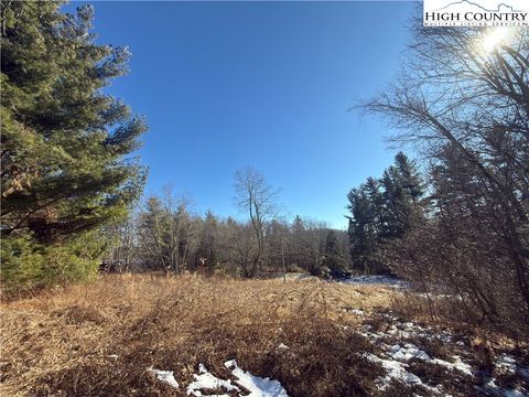 Photo of TBD Linhigh Drive, Newland, NC 28657 (MLS # 259447)