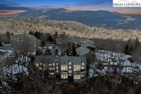 Photo of 378 Skyleaf Drive #A8, Sugar Mountain, NC 28604 (MLS # 259969)