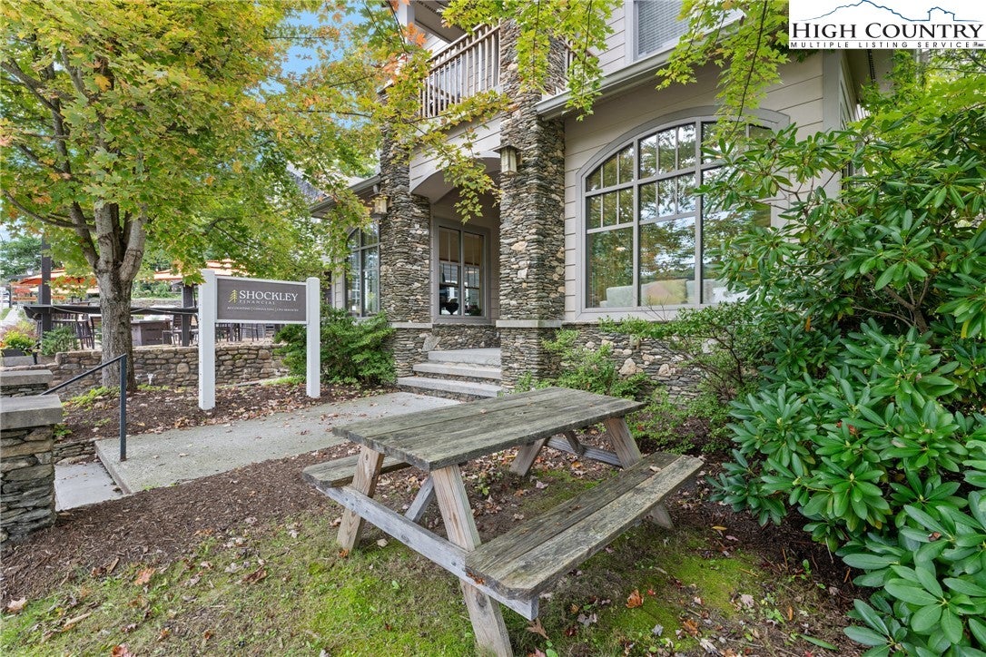 257 Sunset Drive