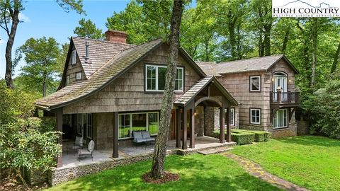 Photo of 314 Mockingbird Lane, Blowing Rock, NC 28605 (MLS # 256497)