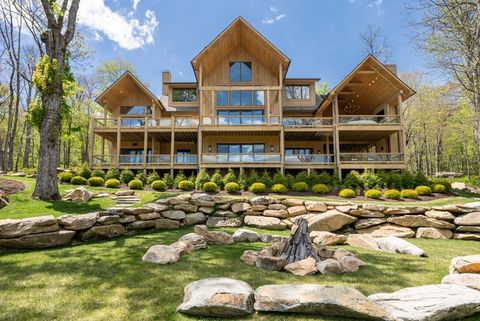 Photo of 1148 Vista Way, Linville, NC 28646 (MLS # 261264)