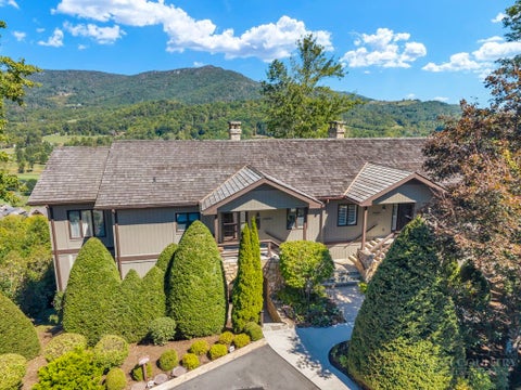 Photo of 500 Laurel Ridge Lane #B1, Banner Elk, NC 28604 (MLS # 264589)