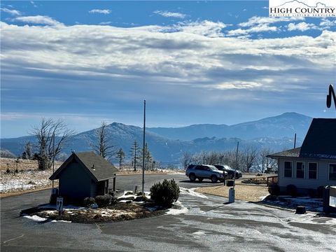 Photo of 301 Pinnacle Inn Road #4303, Beech Mountain, NC 28604 (MLS # 259909)