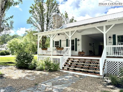 Photo of 48 Fish Camp Circle #B, Newland, NC 28657 (MLS # 257207) Photo of 48 Fish Camp Circle #B, Newland, NC 28657 (MLS # 257207)