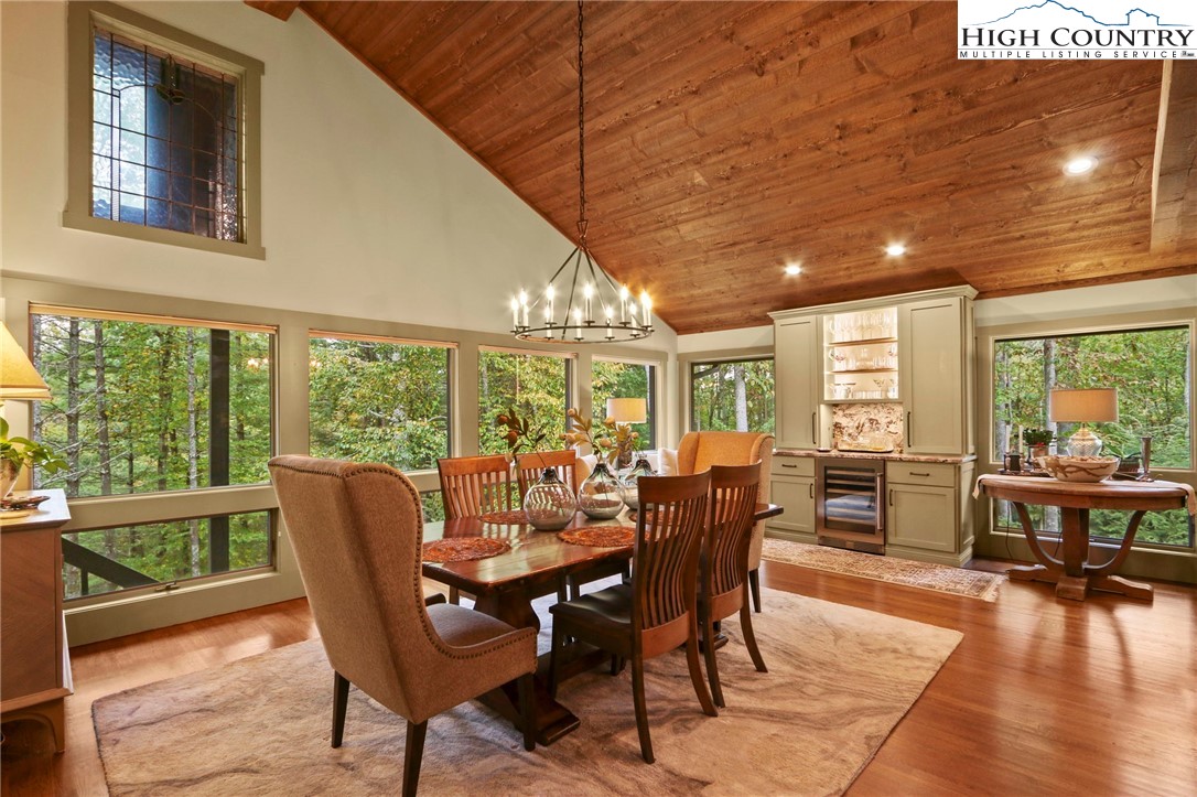 Vilas, North Carolina 28692, United States, 3 Bedrooms Bedrooms, ,4 BathroomsBathrooms,Residential,Active,228551