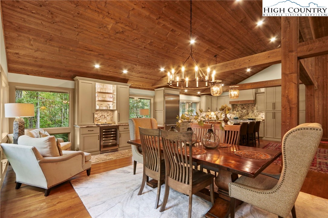 Vilas, North Carolina 28692, United States, 3 Bedrooms Bedrooms, ,4 BathroomsBathrooms,Residential,Active,228551