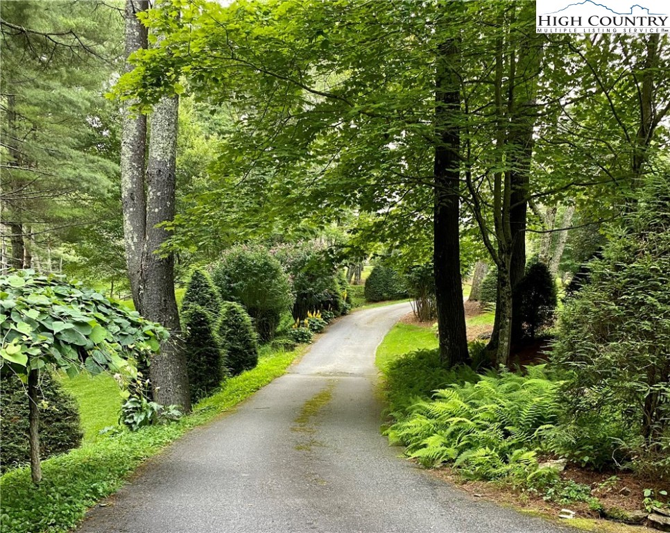 Vilas, North Carolina 28692, United States, 3 Bedrooms Bedrooms, ,4 BathroomsBathrooms,Residential,Active,228551