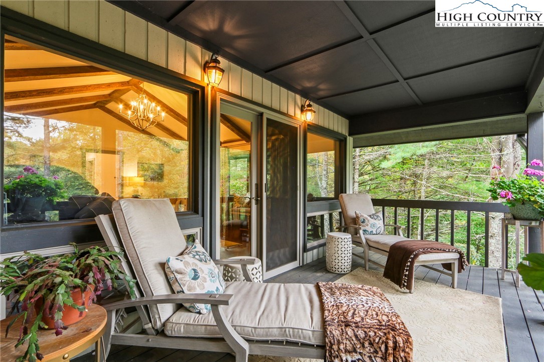 Vilas, North Carolina 28692, United States, 3 Bedrooms Bedrooms, ,4 BathroomsBathrooms,Residential,Active,228551