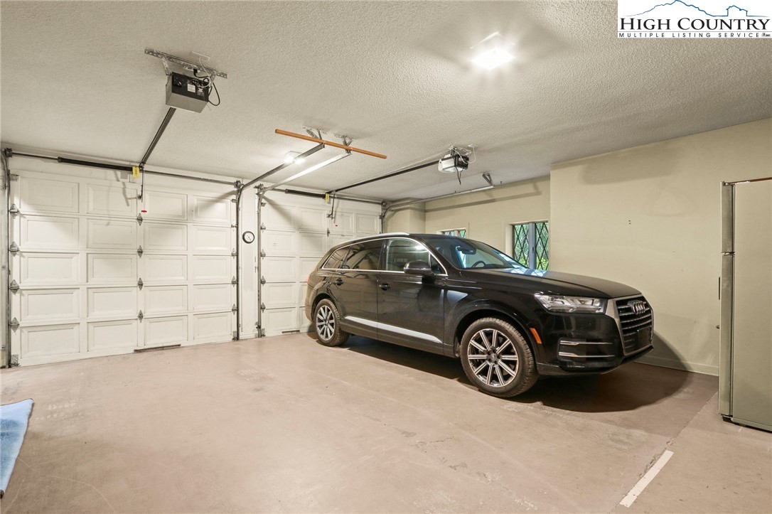 Vilas, North Carolina 28692, United States, 3 Bedrooms Bedrooms, ,4 BathroomsBathrooms,Residential,Active,228551