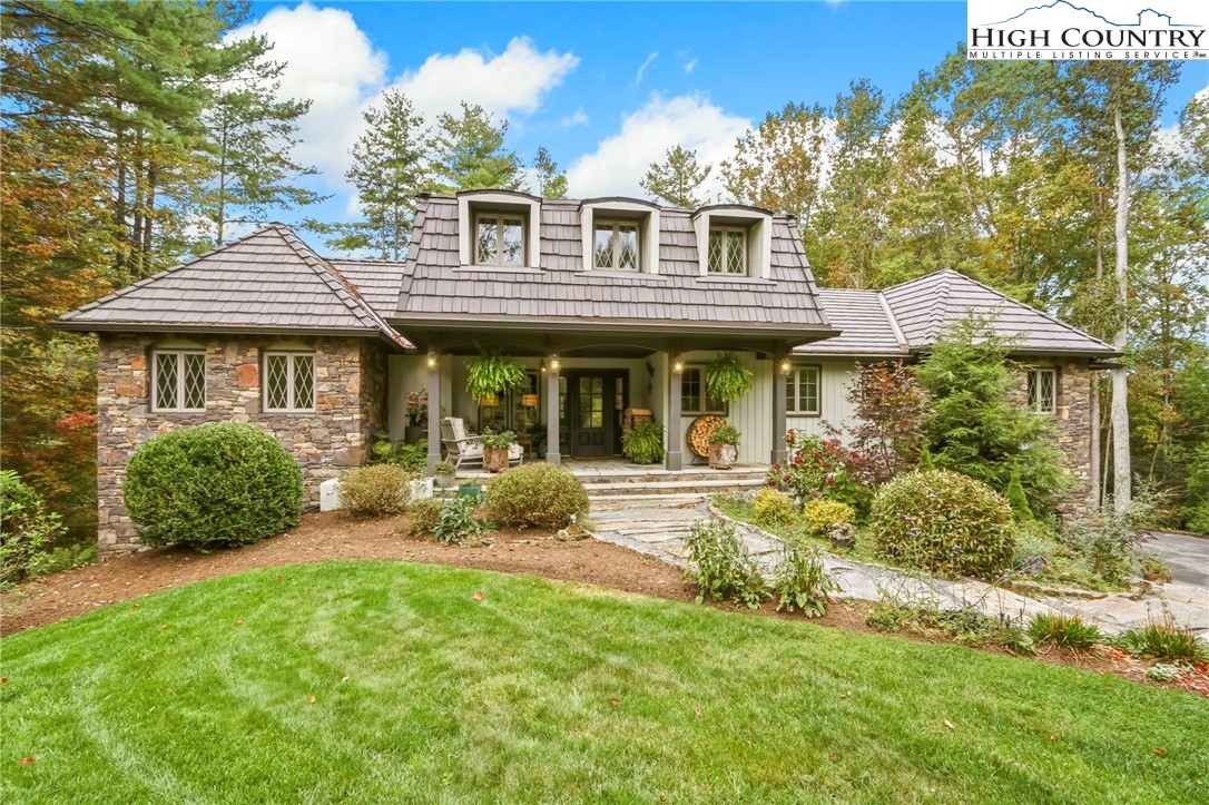 Vilas, North Carolina 28692, United States, 3 Bedrooms Bedrooms, ,4 BathroomsBathrooms,Residential,Active,228551