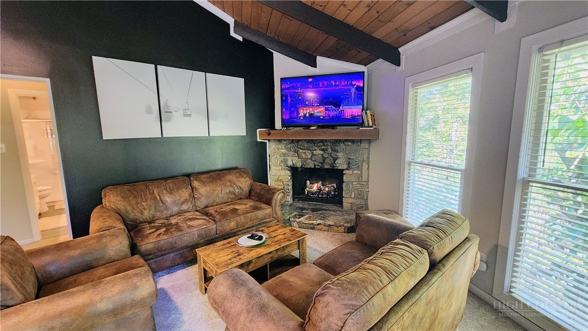 202 Birchwood Lane