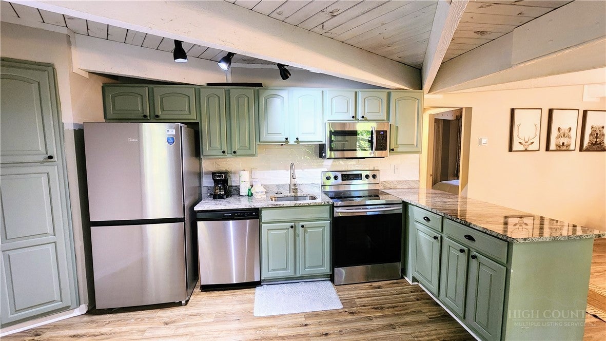 202 Birchwood Lane