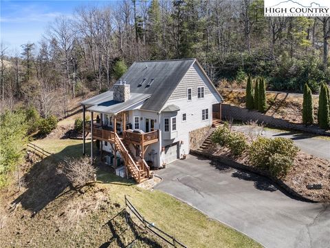 Photo of 163 Farm Valley Lane, Boone, NC 28607 (MLS # 254345)