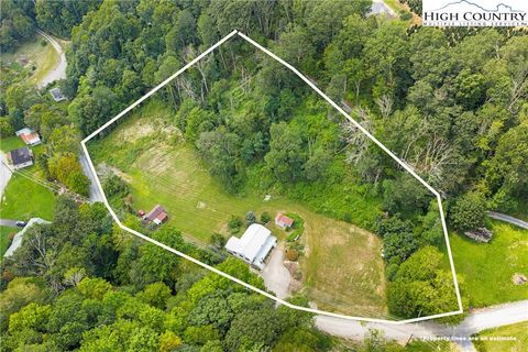 Photo of 261 Tumbling Brook Drive, Banner Elk, NC 28604 (MLS # 257115)