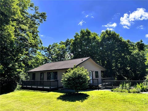 Photo of 10221 NC Highway 105 S, Banner Elk, NC 28604 (MLS # 262733)
