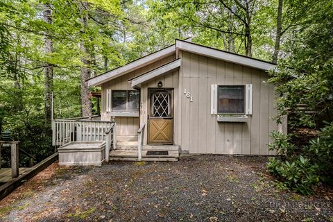 Homes For Sale - 161 Ash Loop<br/> Avery County, Newland, NC 28604