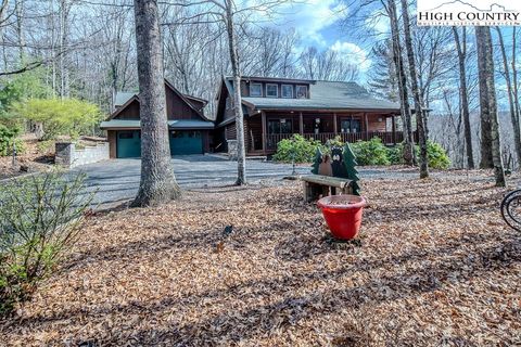 Photo of 632 Vista Ridge Road, West Jefferson, NC 28694 (MLS # 261027)