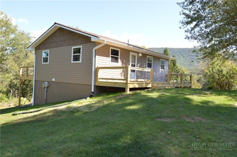 Photo of 53 Parkview Drive, Sparta, NC 28675 (MLS # 264556)