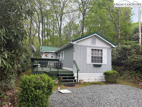 Photo of 184 Fair Park Drive, Blowing Rock, NC 28605 (MLS # 255584)