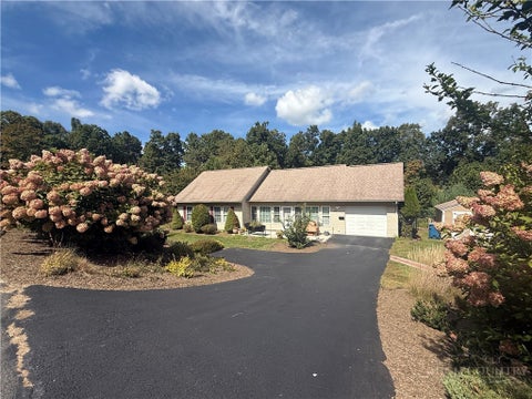 Homes For Sale - 122 Forest Oak Lane<br/> Ashe County, Jefferson, NC 28640