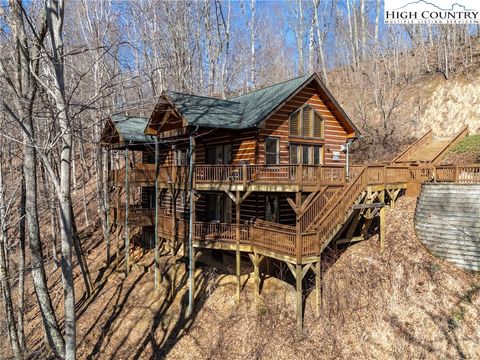 Photo of 217 Rainbow Ridge Road, Zionville, NC 28698 (MLS # 257761)