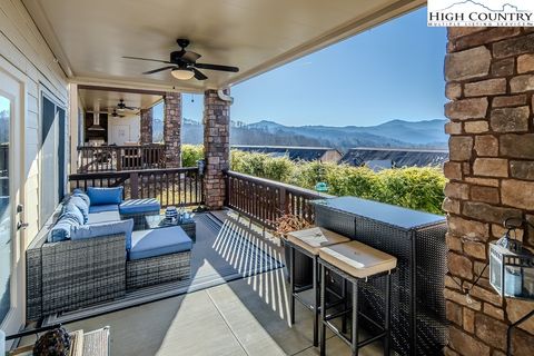 Photo of 172 Vistas Way #1A, Banner Elk, NC 28604 (MLS # 254243)