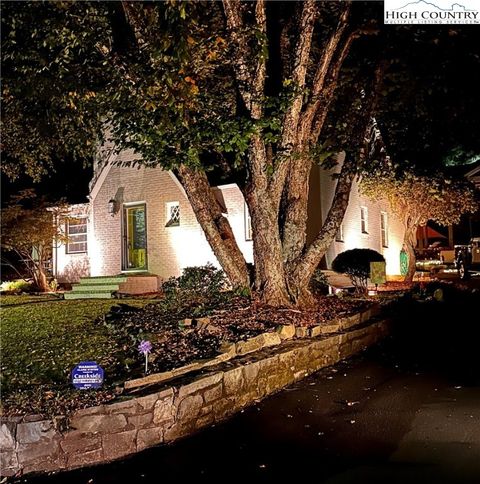 Photo of 202 Horn in the West Drive, Boone, NC 28607 (MLS # 245322)