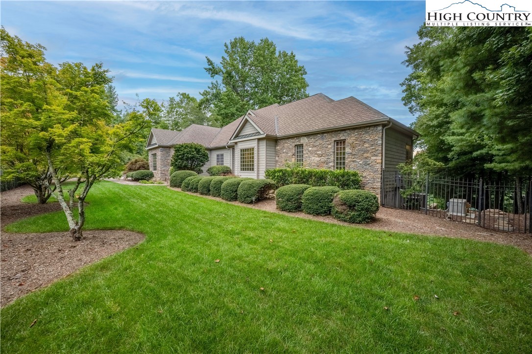 738 Country Club Road