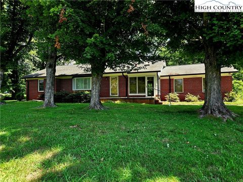 Photo of 206 Bluebird Road, North Wilkesboro, NC 28659 (MLS # 256567)