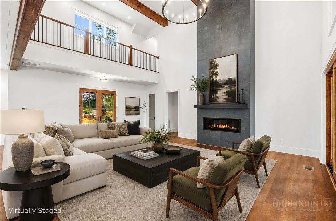 649 Firethorn Trail