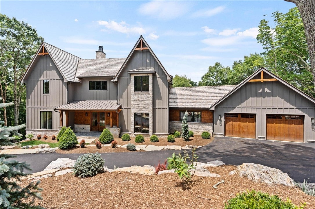 649 Firethorn Trail