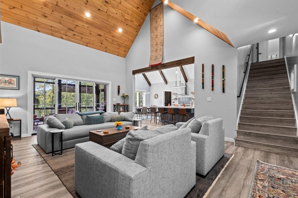 253 Farm Loop Road