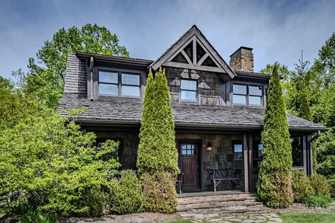 Photo of 146 Sweet Meadow Lane, Blowing Rock, NC 28605 (MLS # 261834)