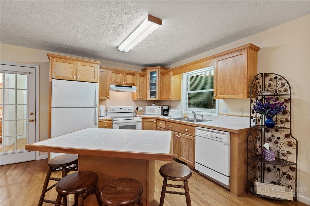 376 Deerfield Forest Parkway