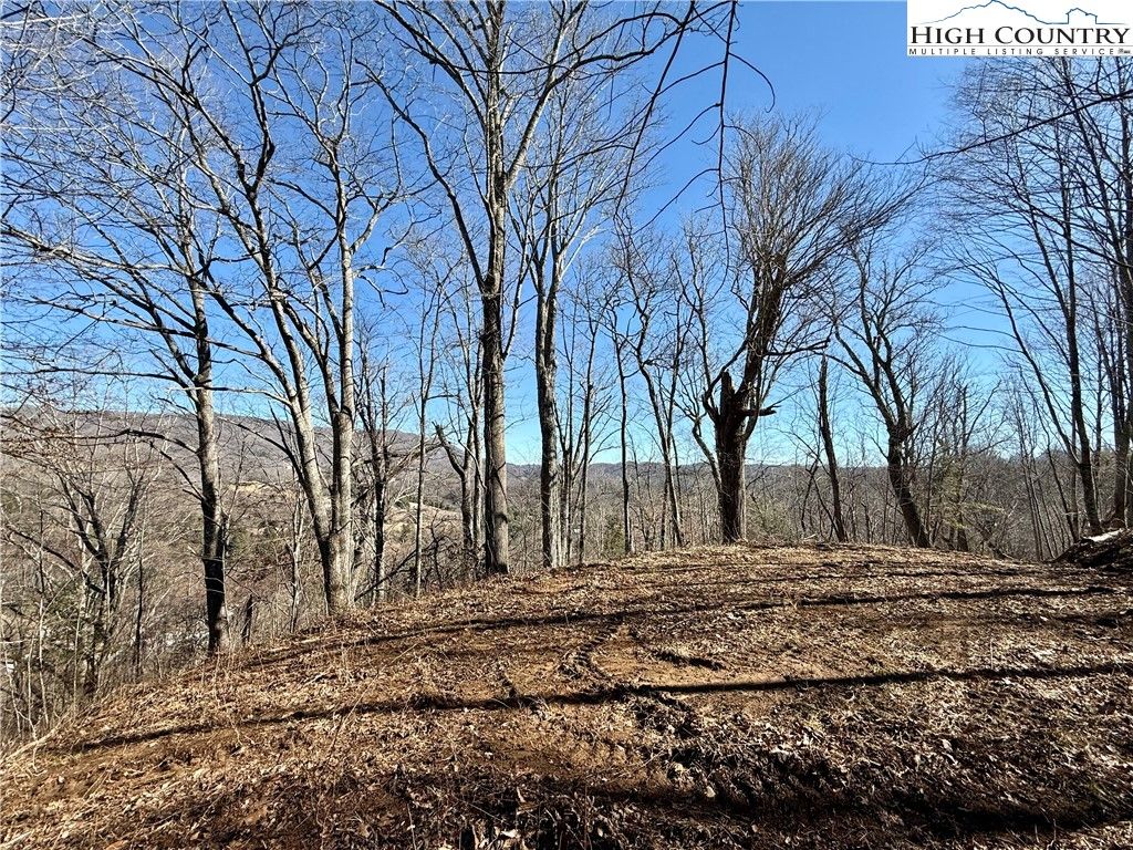 Photo of Lot 9 Vilas Overlook Drive, Vilas, NC 28692 (MLS # 260042)