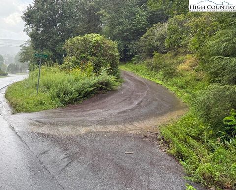 Photo of TBD Hughes Road, Blowing Rock, NC 28605 (MLS # 257507)