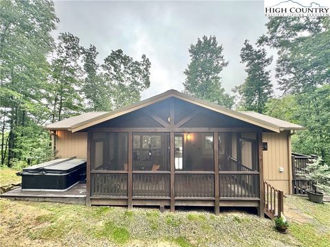 Photo of 172 Lakeview, Deep Gap, NC 28618 (MLS # 257457)