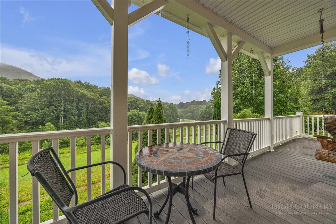 3786 Peak Road