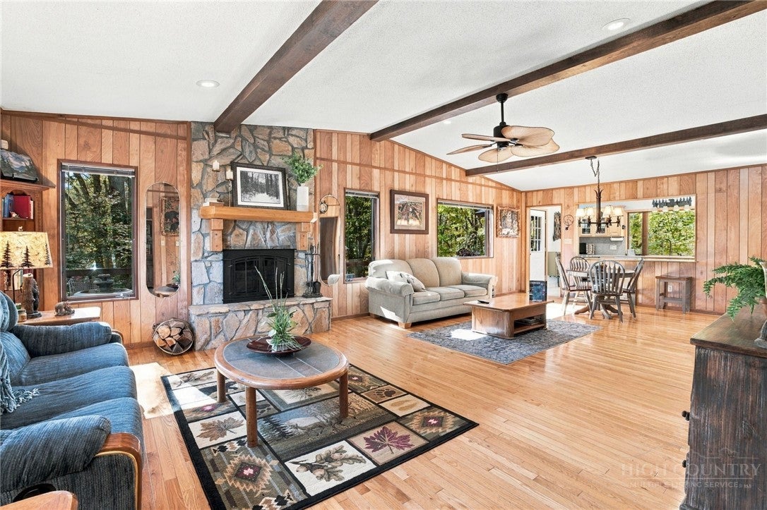 103 Upper Grouse Ridge Road