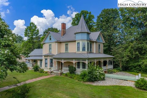 Photo of 206 N Brook Street, Wilkesboro, NC 28697 (MLS # 257253) Photo of 206 N Brook Street, Wilkesboro, NC 28697 (MLS # 257253)