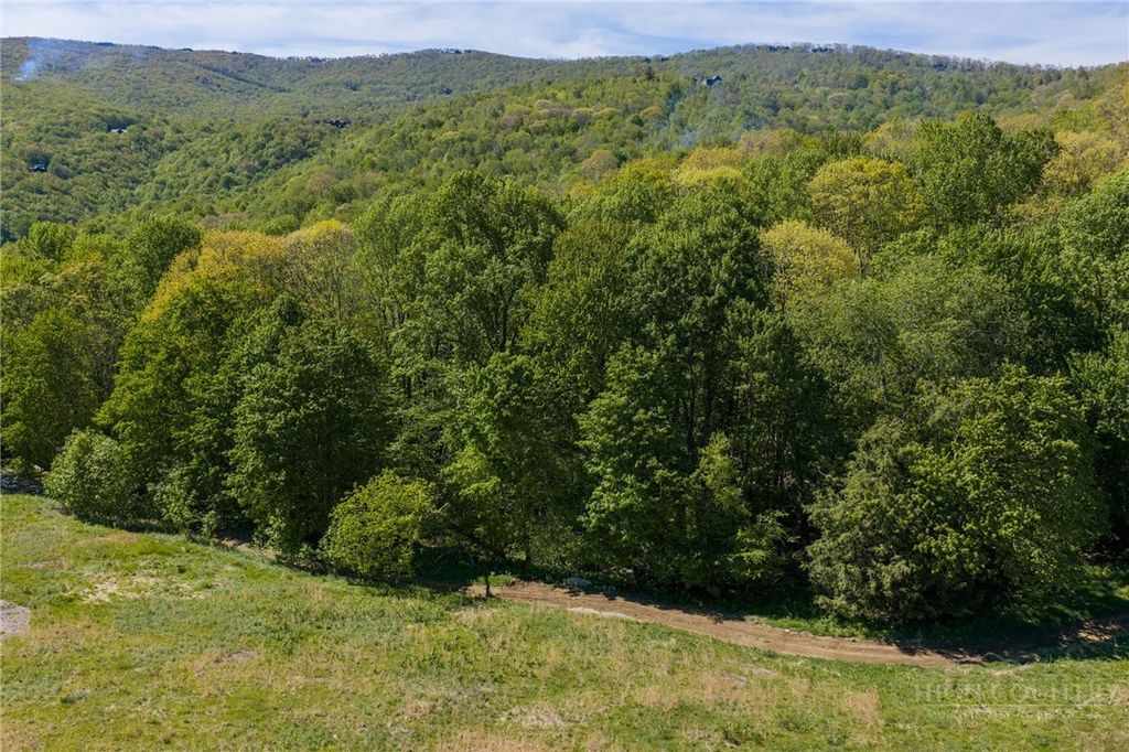 Photo of Lot 108 Eagle Park Drive, Banner Elk, NC 28604 (MLS # 261585)
