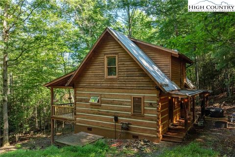 Photo of 2645 Callalantee Drive, Mountain City, TN 37683 (MLS # 257282)