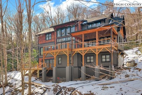 Photo of Lot 41 Mossy Creek Court, Boone, NC 28607 (MLS # 253582)